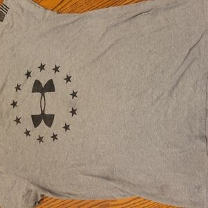 ❤️Under Armour Gray Logo Women's Top